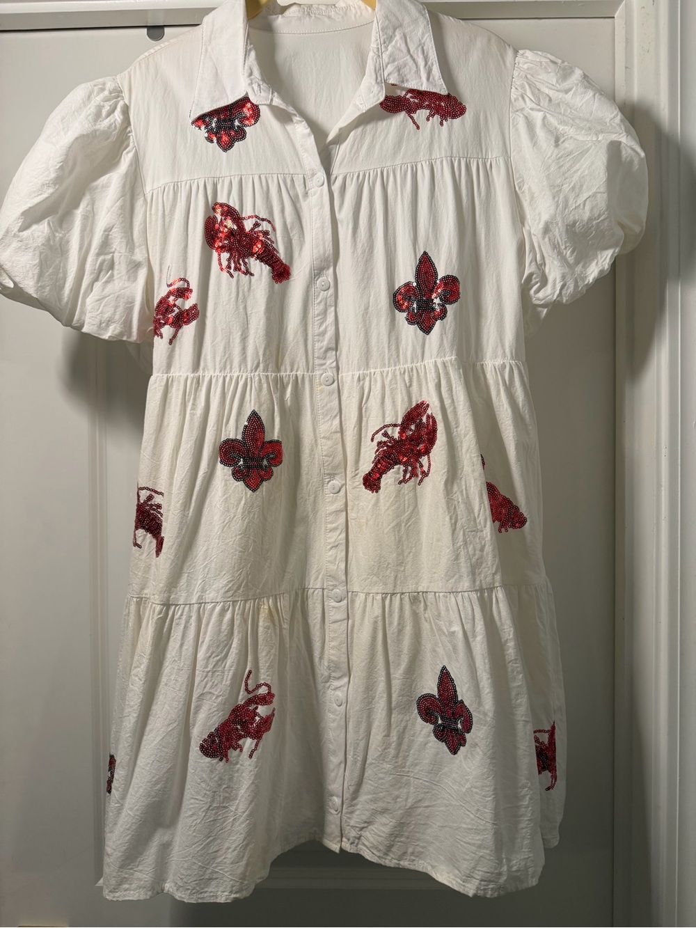 Boutique White Button-Front Tiered Dress with Red Sequin Motifs size lg.